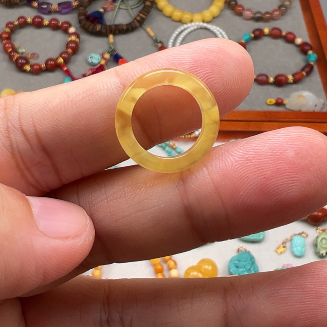 琥珀未镶嵌吊坠(不含链)