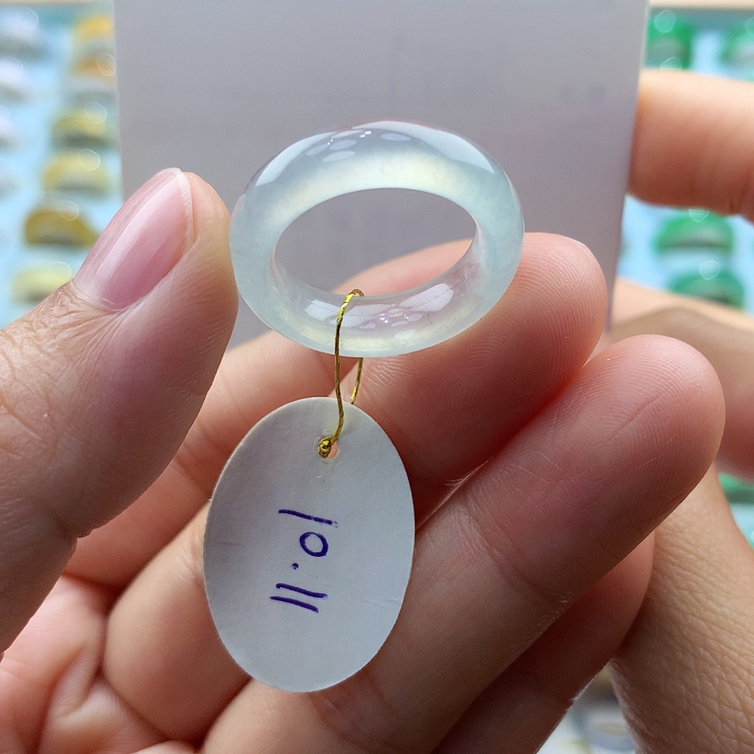 翡翠戒指未镶嵌1011圈