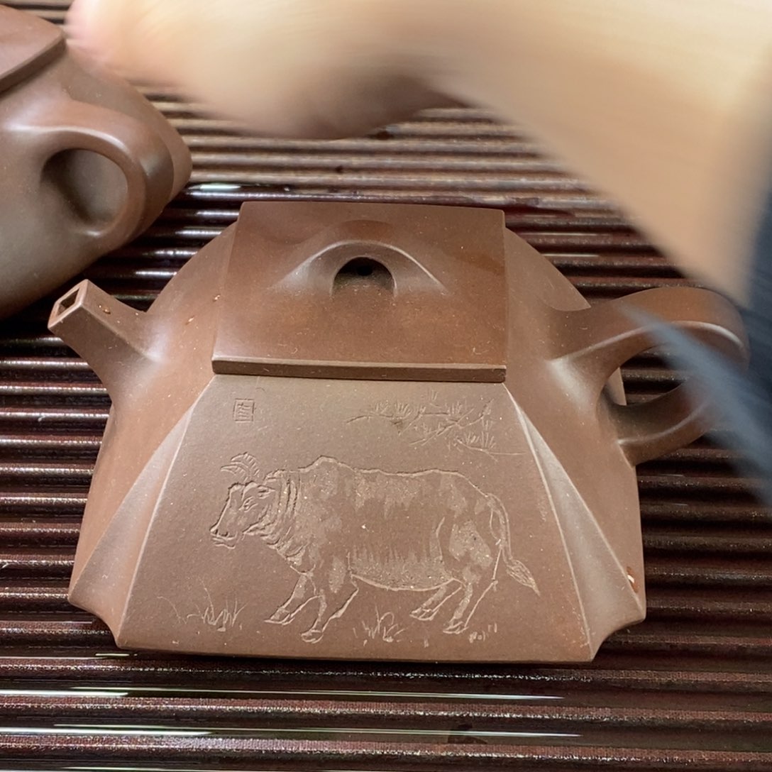 紫砂茶壶日*白定2 四方抽角石瓢