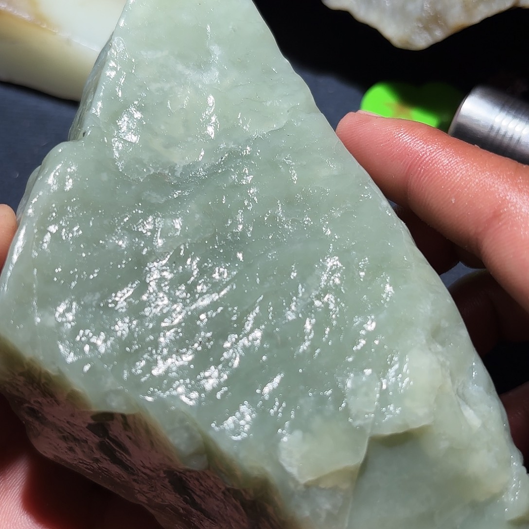 和田玉未镶嵌珠宝奇石