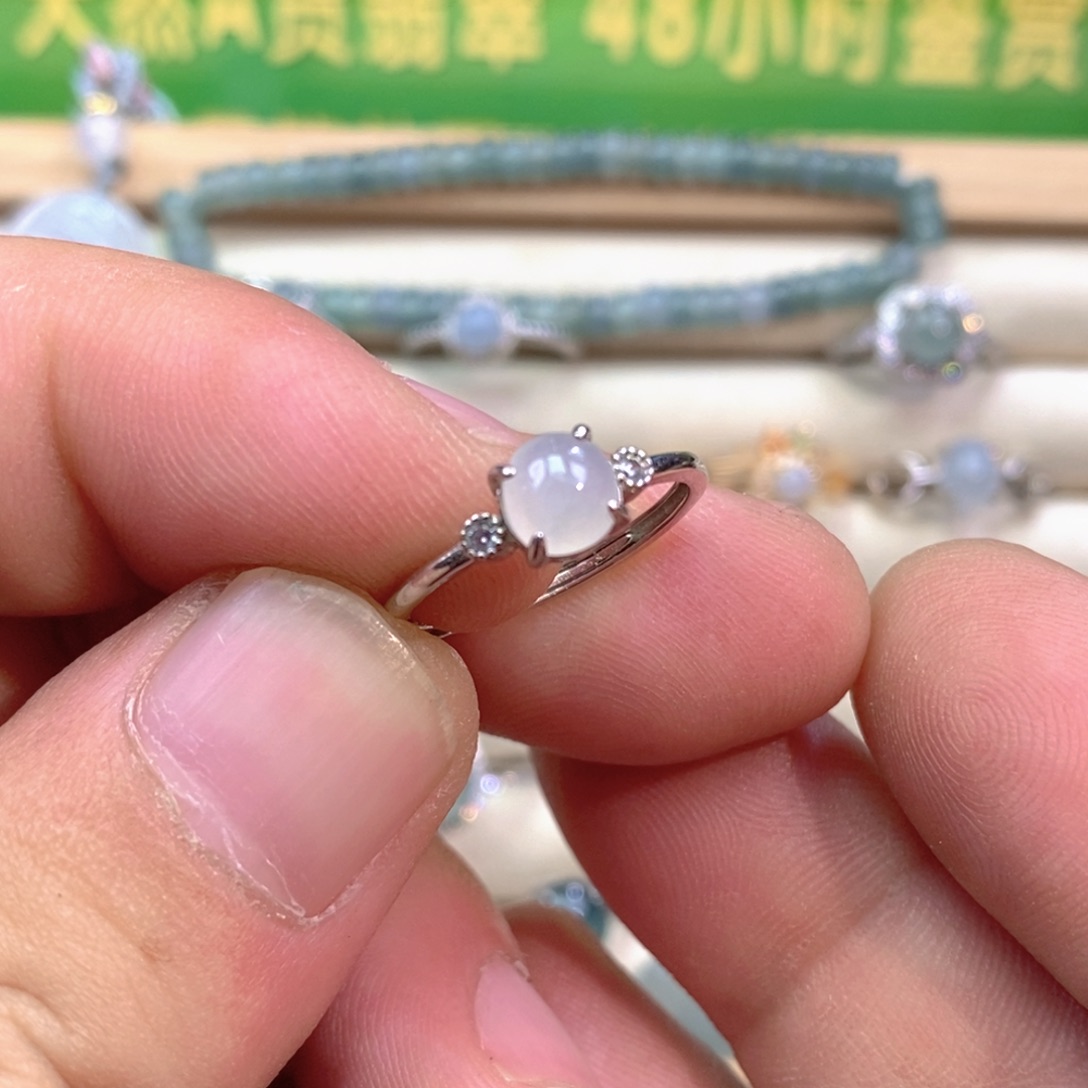 翡翠未镶嵌戒指翡翠