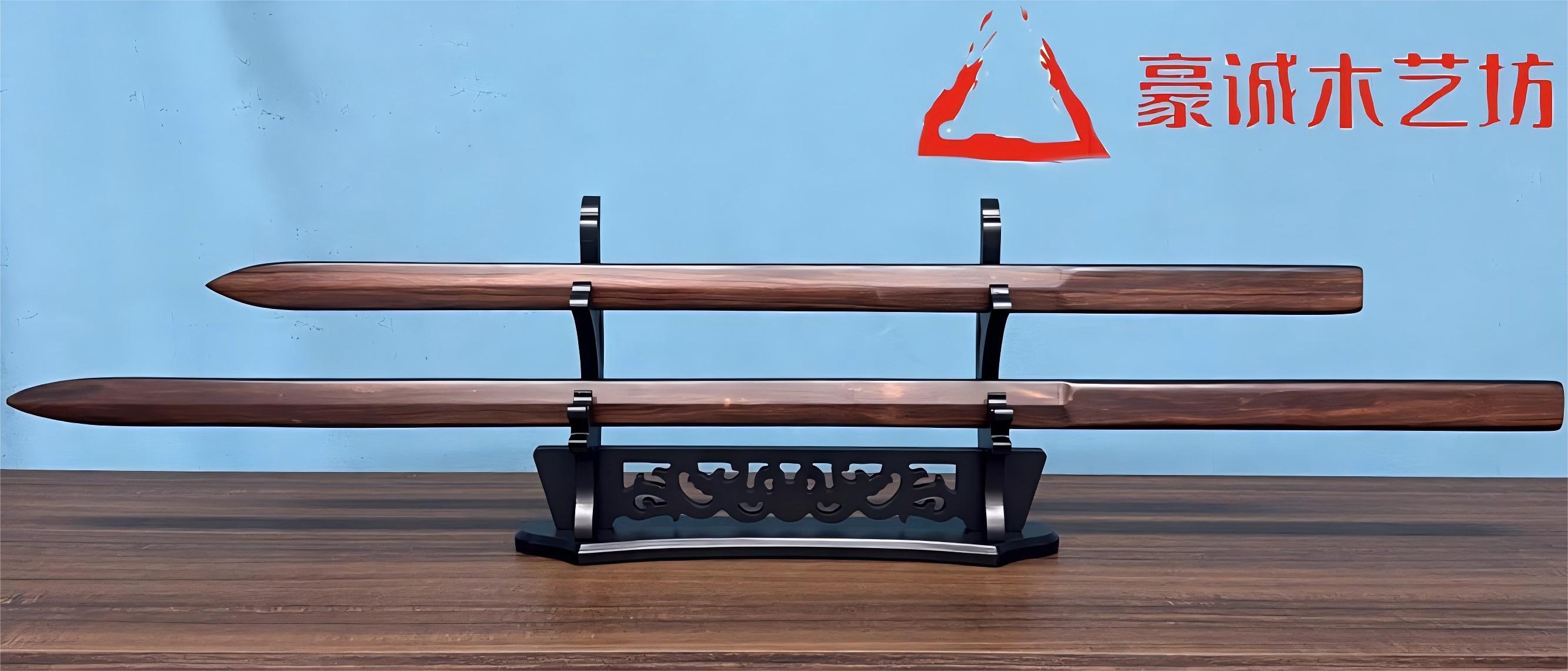 110公分大叶紫檀双手剑加厚整木一体加厚剑棍原木原色手工