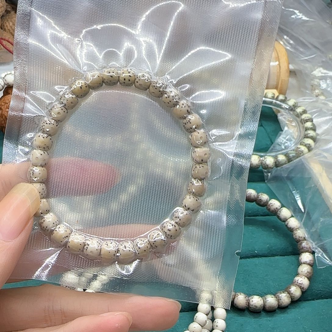 星月菩提手串原生态石玉料同枝果单圈