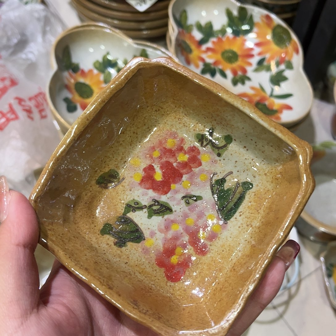 瓷片红红火火过大年