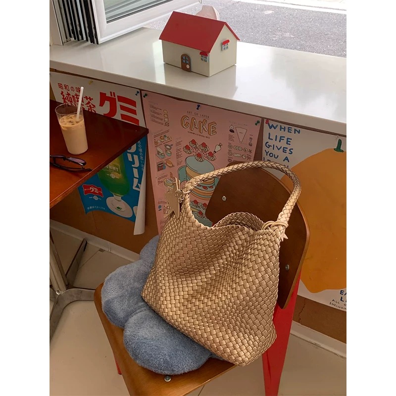 URCKMN RYURVO枪枪同款编织托特包女大容量高级感手提单肩水桶包