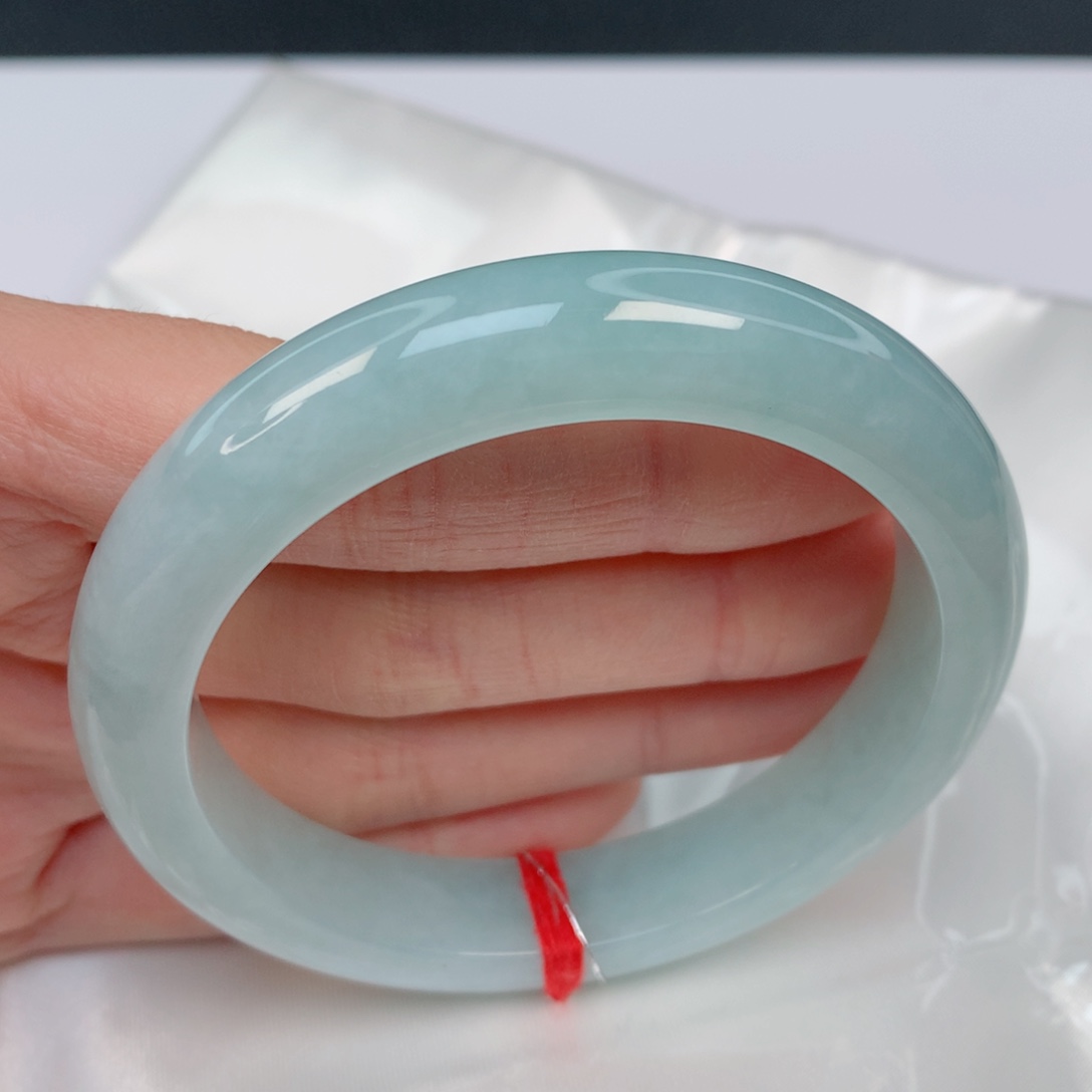 翡翠手镯未镶嵌55.6正圈