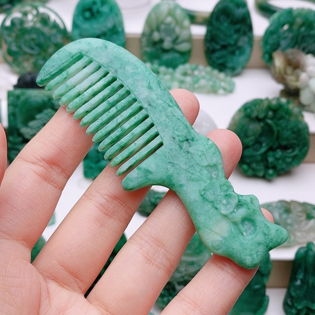 ****n独山玉未镶嵌吊坠