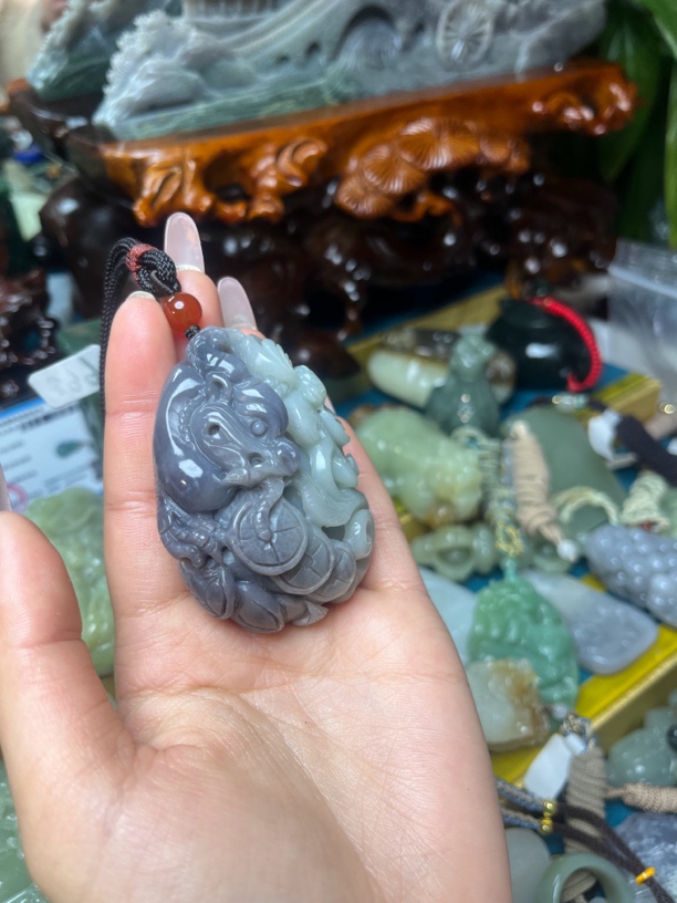 和田玉龙吊坠挂件