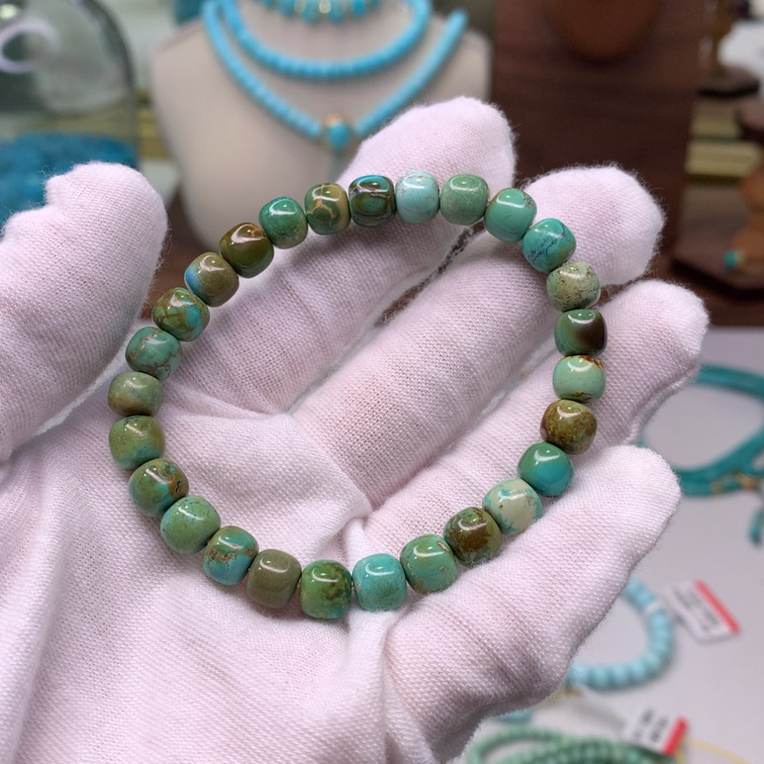 绿松石配饰未镶嵌