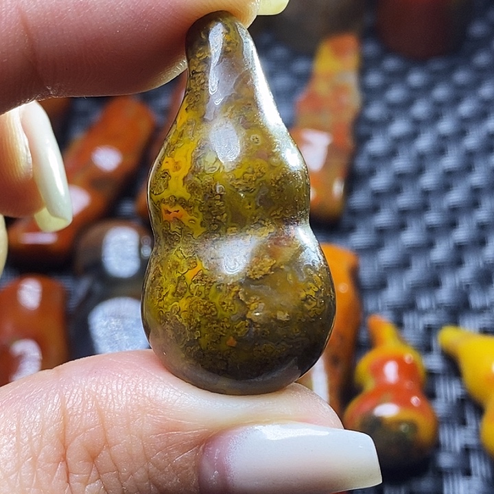 紫***雾玛瑙/玉髓未镶嵌颈饰