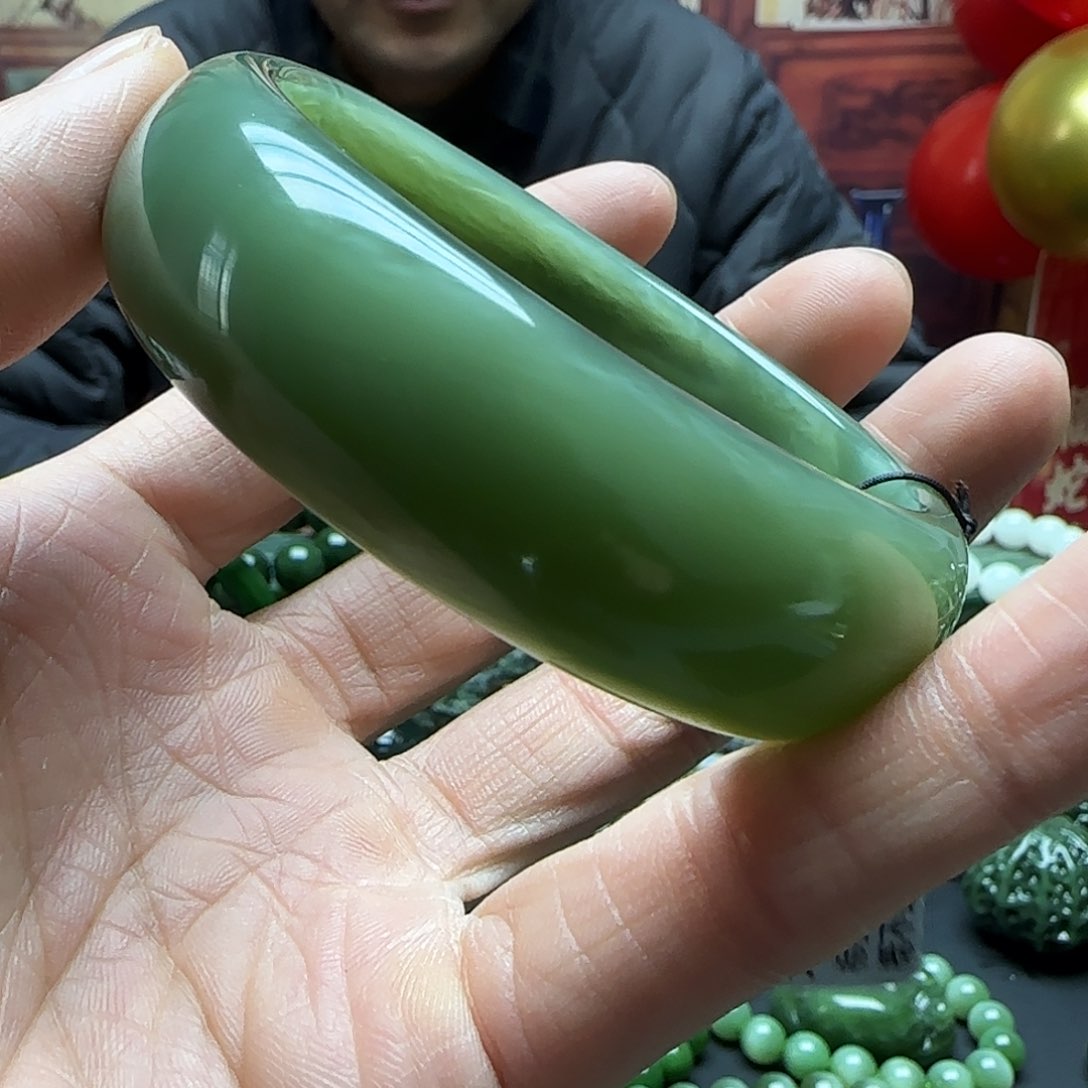 和田玉手镯未镶嵌快**妈