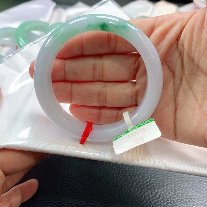 翡翠手镯未镶嵌53535353