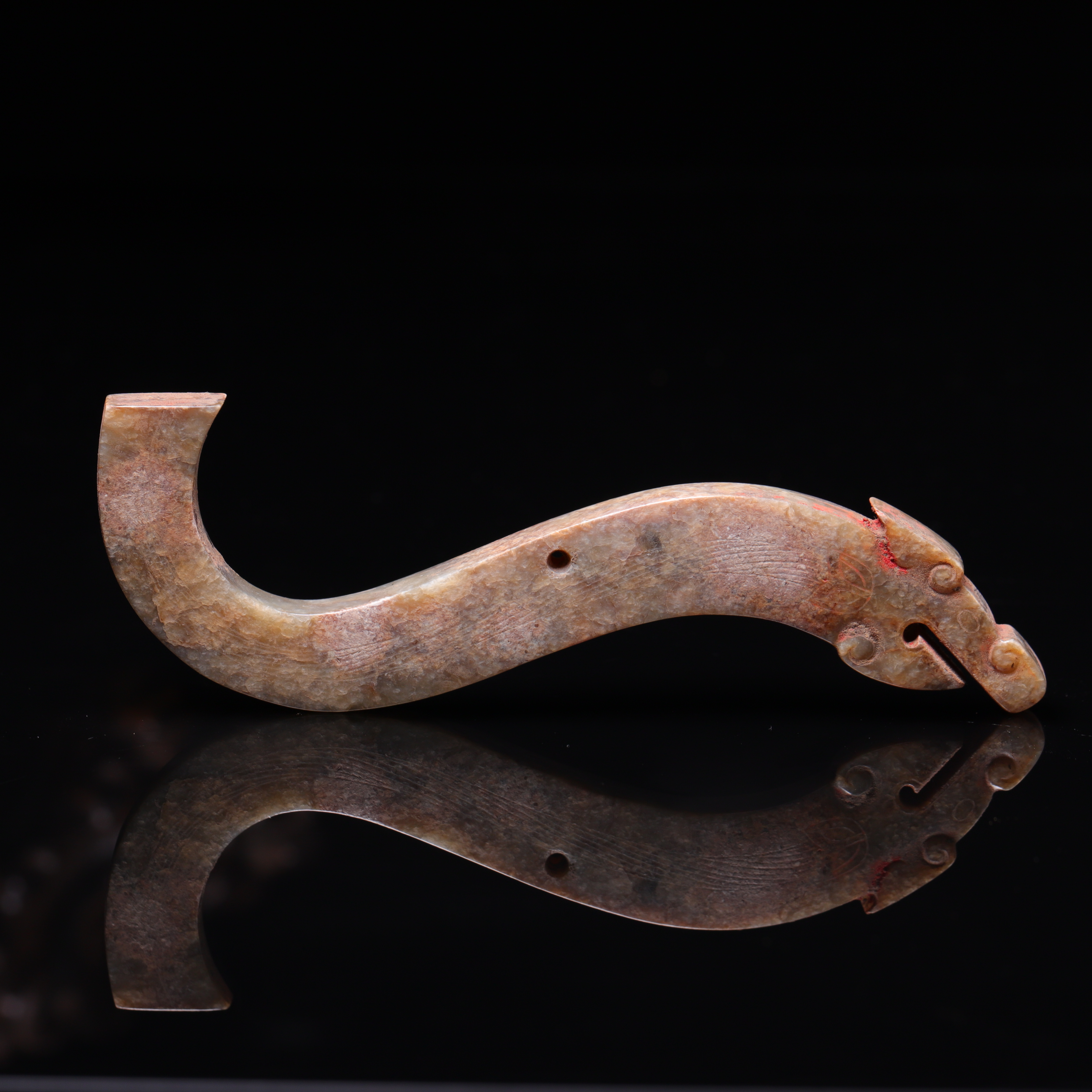 明代和田玉龙纹玉佩