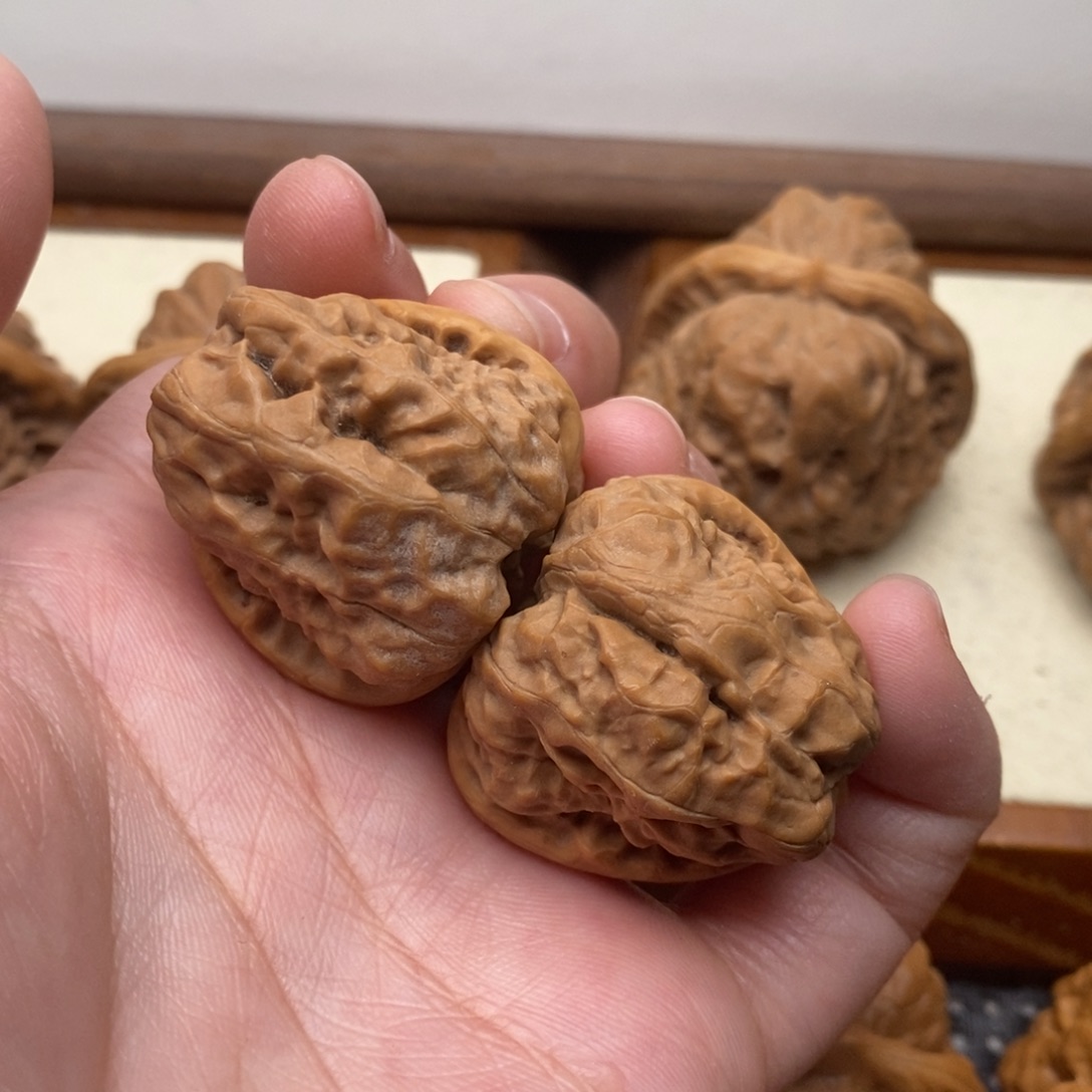 羿***号把件文玩核桃蛙边32左右