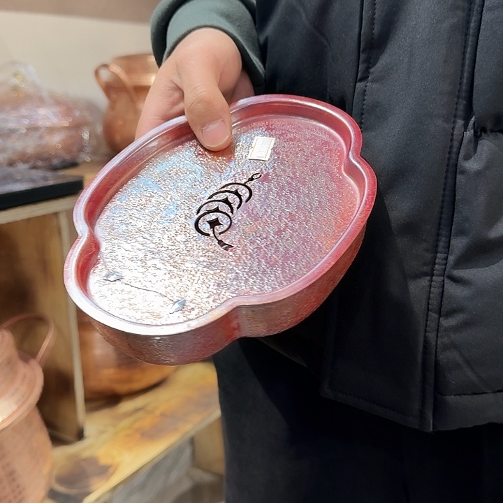 馬***其紫铜手工制作摆件一个