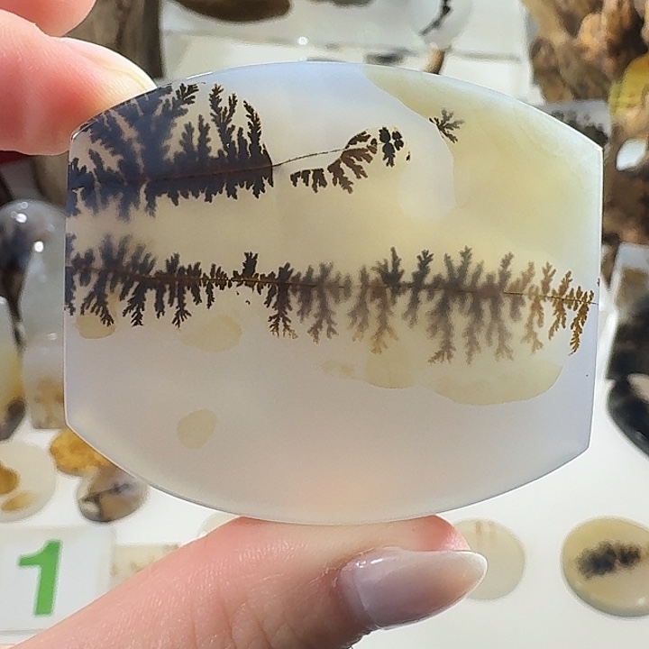 玛瑙/玉髓未镶嵌珠宝奇石