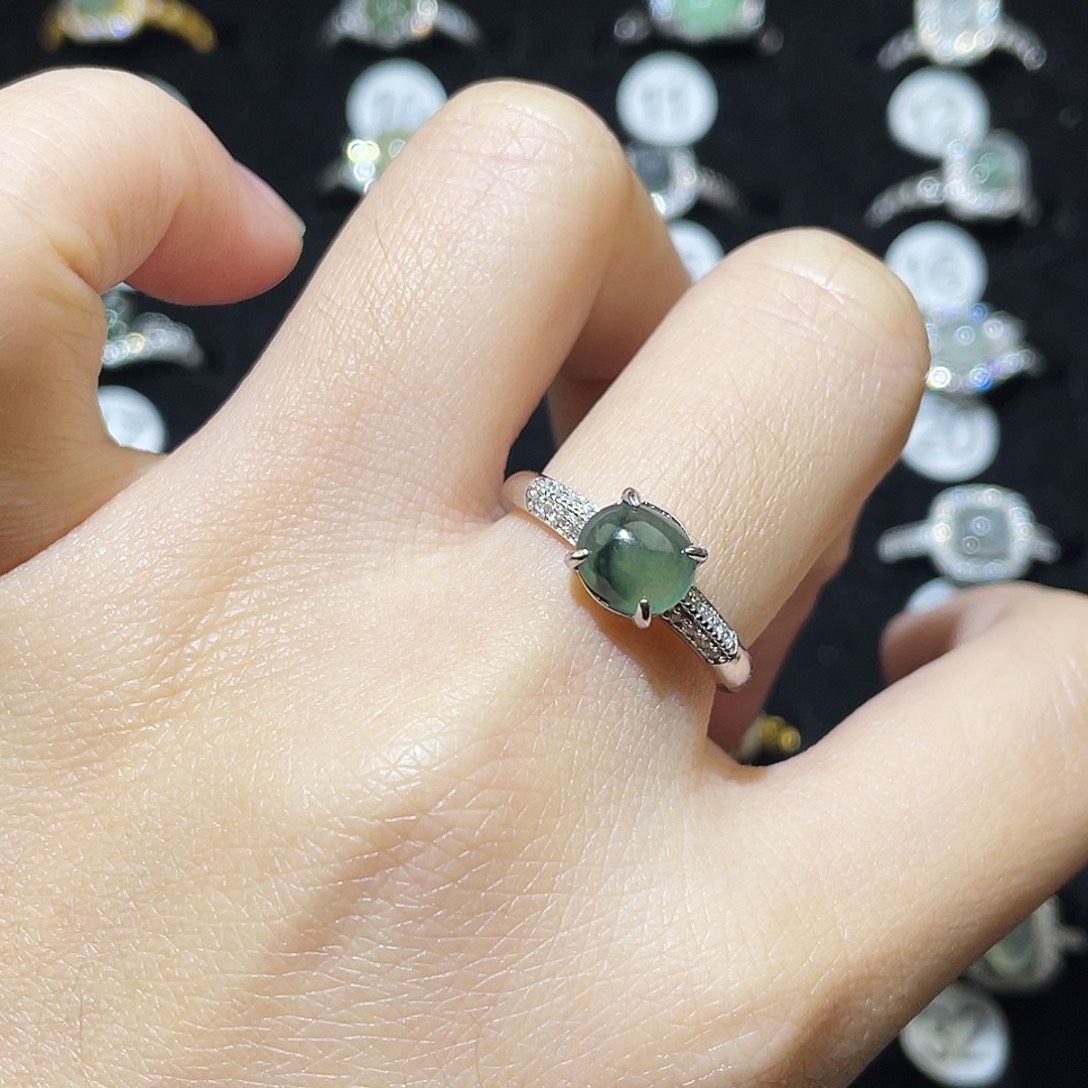 翡翠未镶嵌戒指戒指