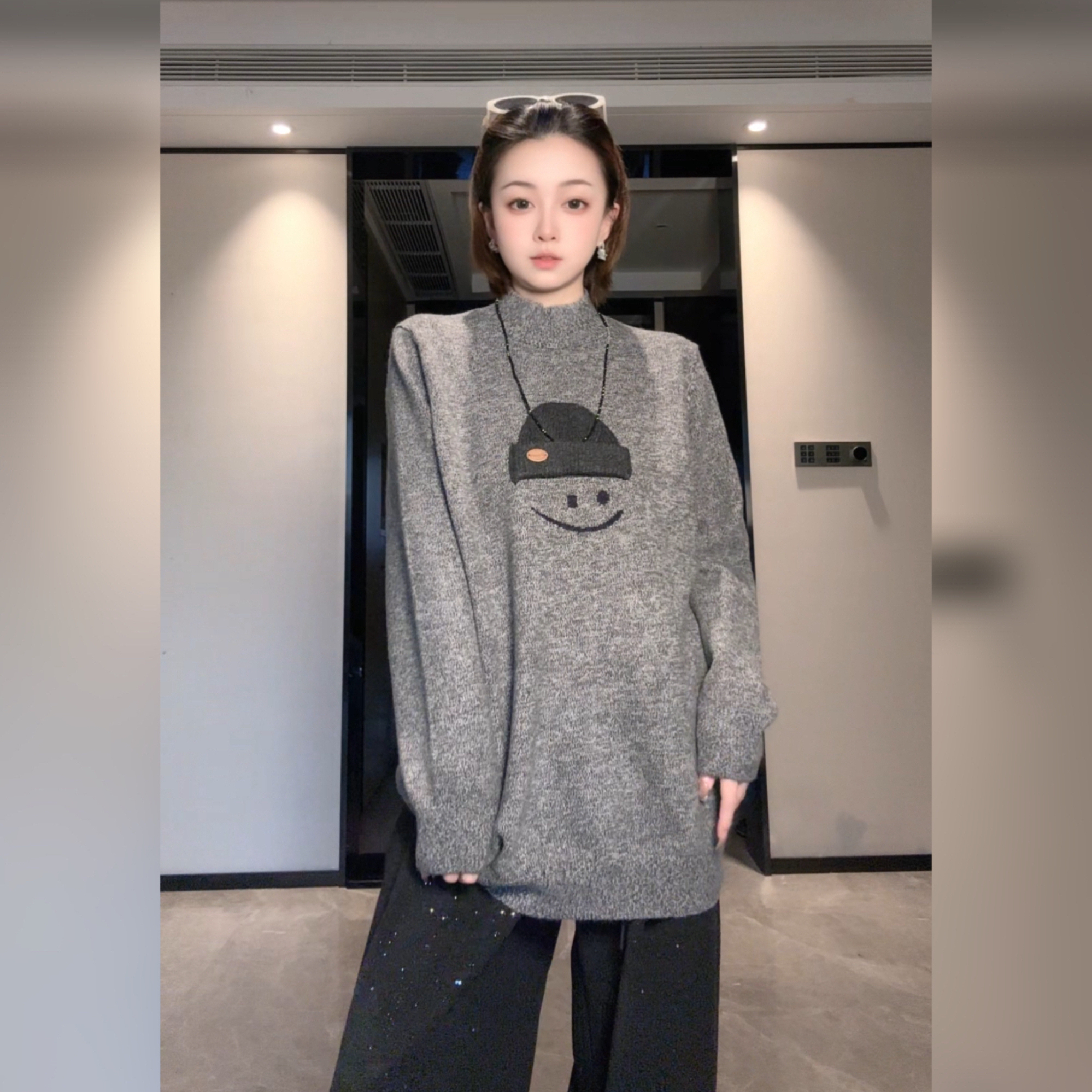 18017韩版笑脸宽松厚款半高领中长款长袖毛衣