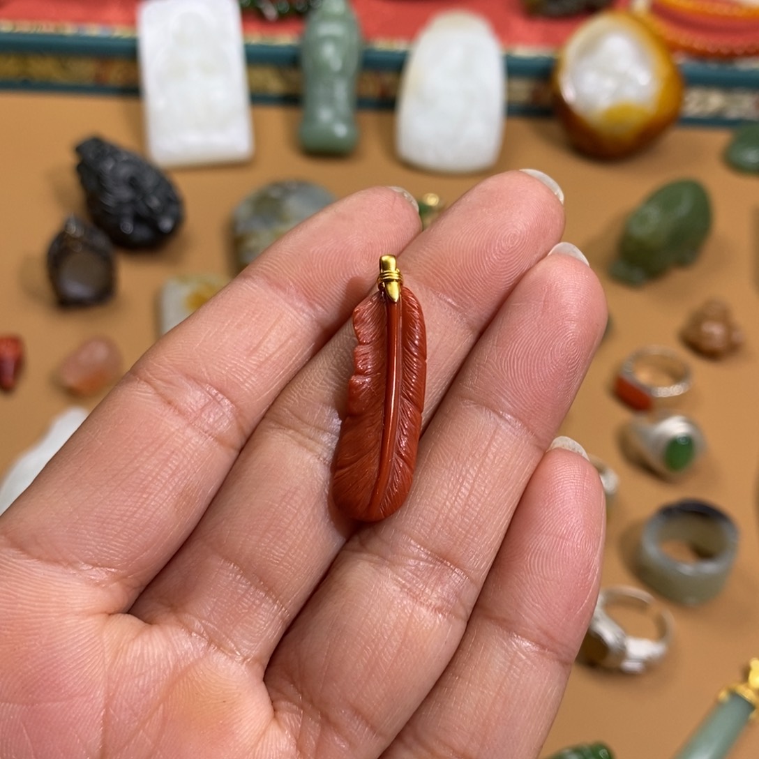 玛瑙/玉髓颈饰18K金镶嵌藝**家