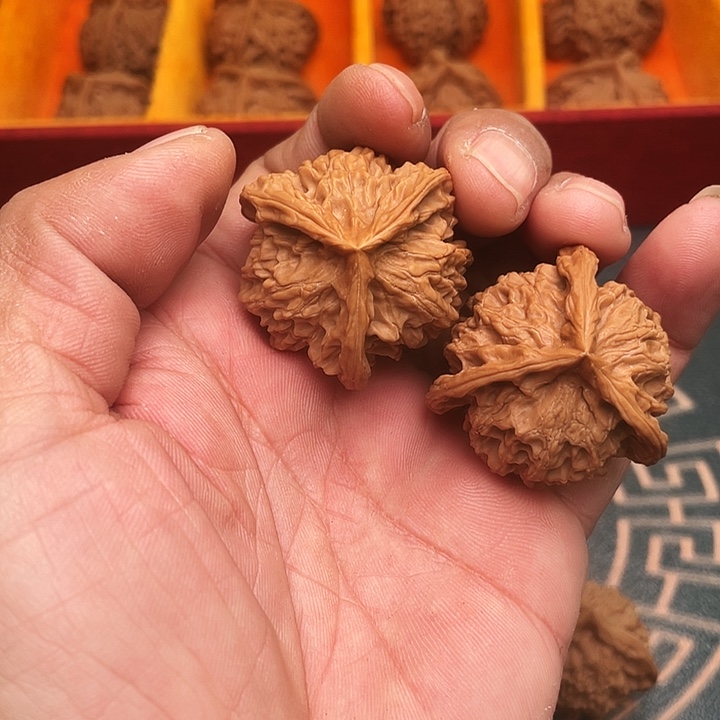 吊坠文玩核桃一图一物