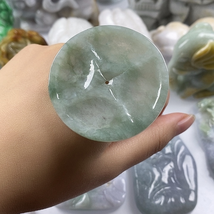 翡翠颈饰未镶嵌翡翠170