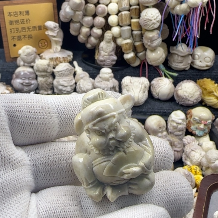 T***e非金属配饰鹿角雕刻钟馗