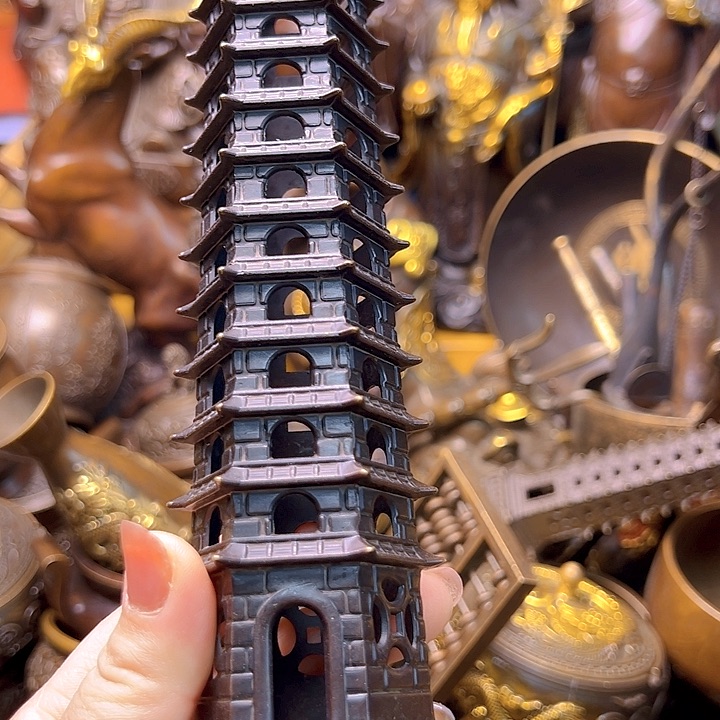 12335666789987678876678