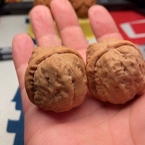 飞***翔文玩核桃把件蛤蟆头