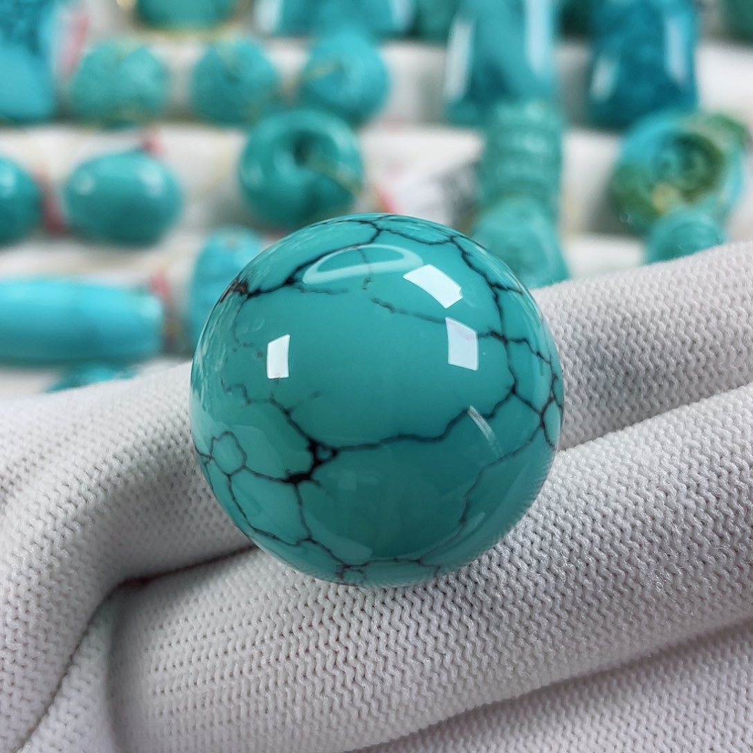 绿松石颈饰18K金镶嵌