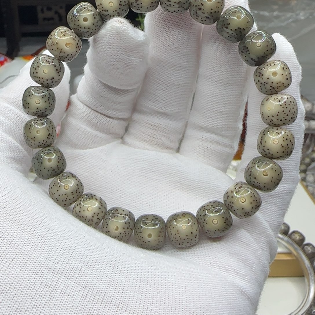 星月菩提手串玻璃底10×9一朵果