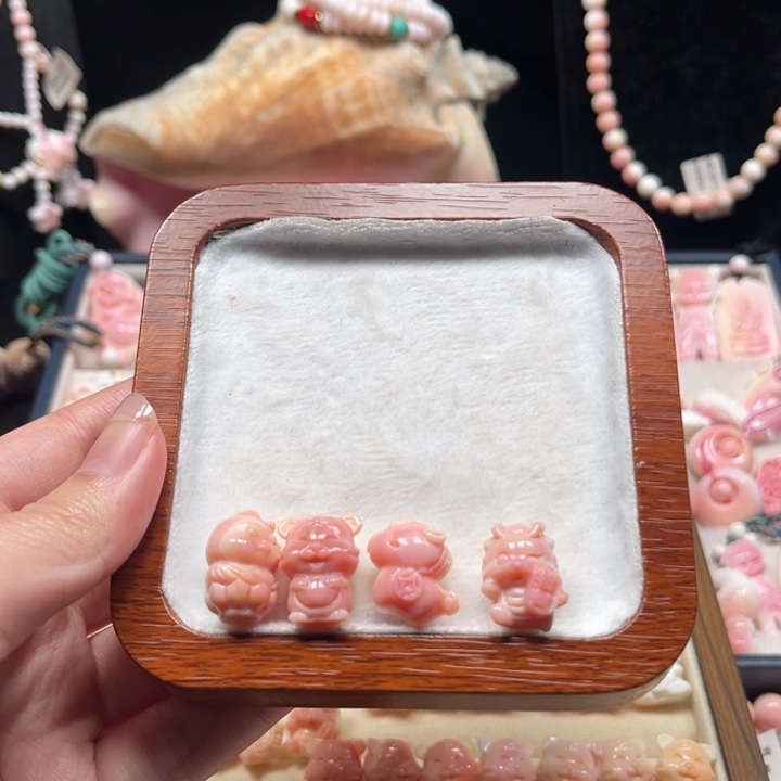 L***u手串/手链贝壳粉贝精品小雕