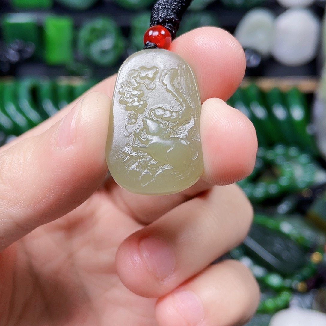 和田玉未镶嵌珠宝半成品