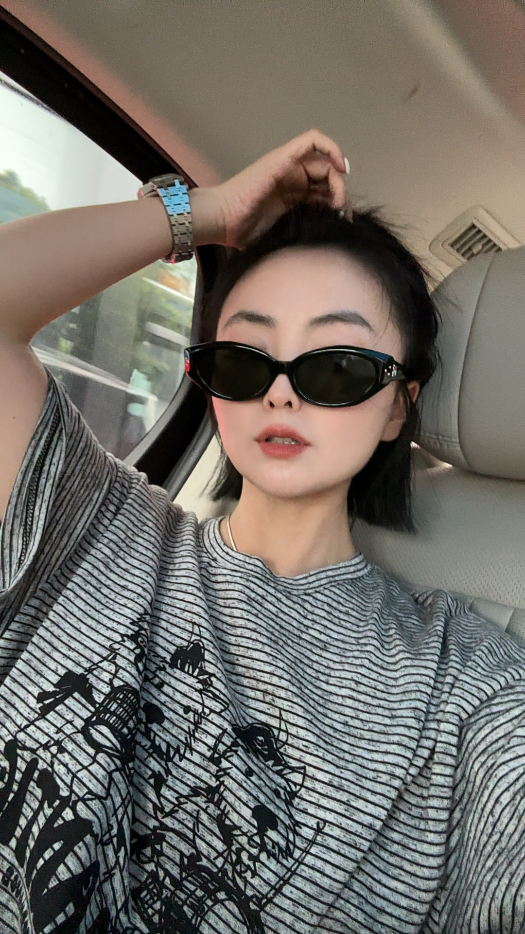 《17岁》圆领常规款条纹夏季百搭网红短袖宽松型T恤