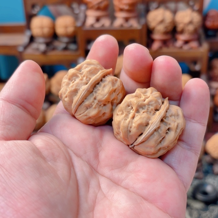 文玩核桃把件v****q迷你疙瘩包