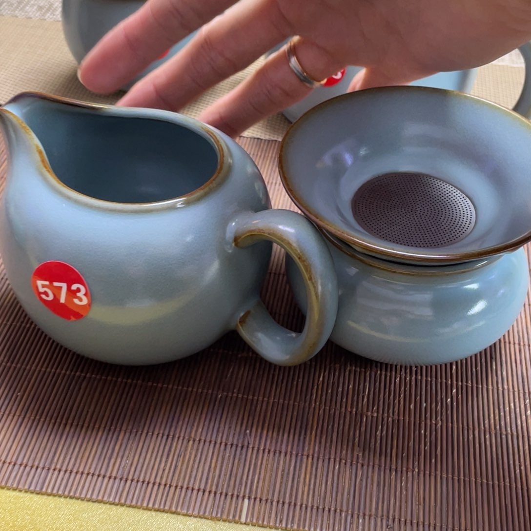 瓷片。。。。。。。。。。。。。。。。。。。。