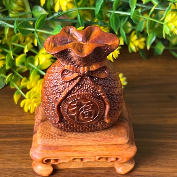崖柏陈化老料手把件