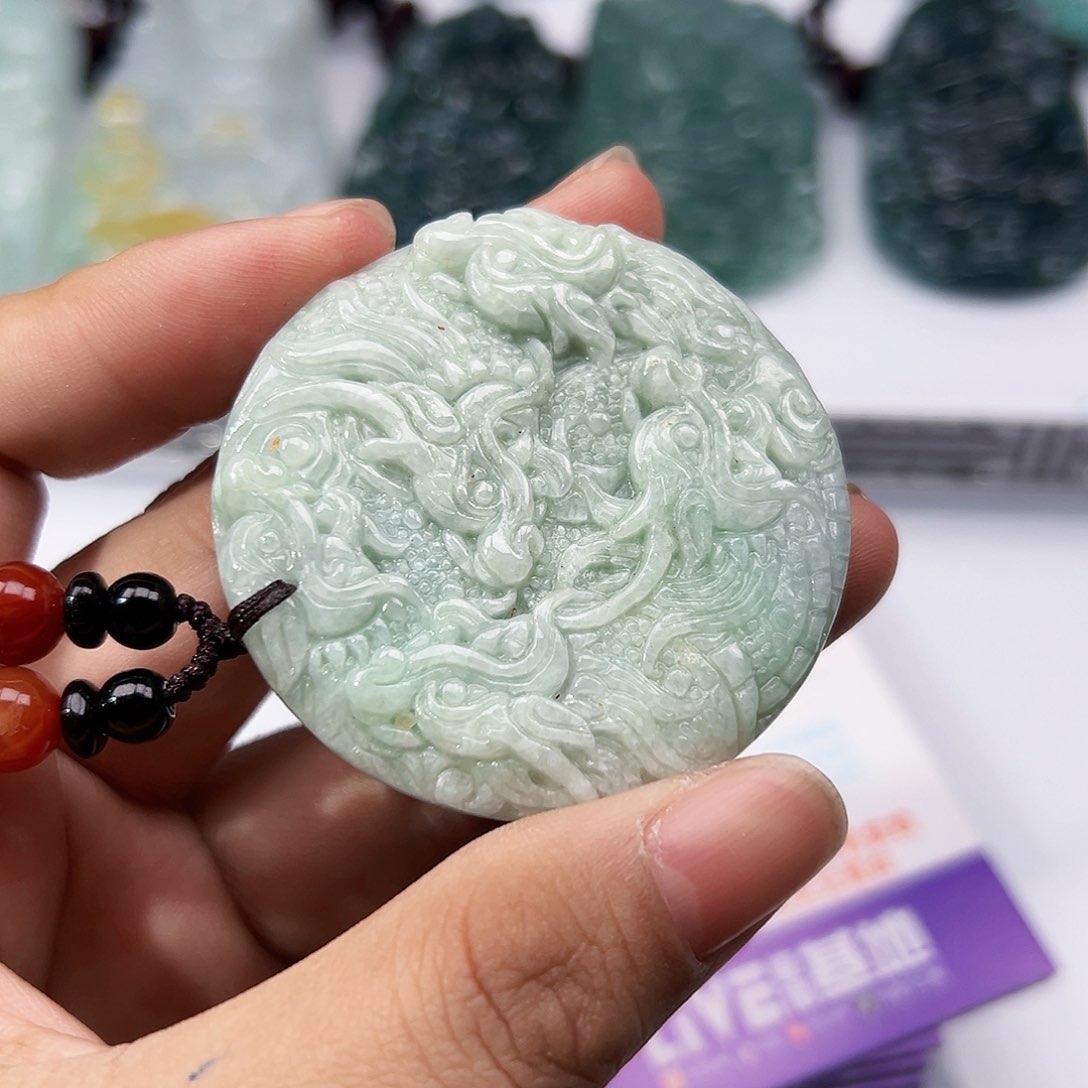 翡翠挂件未镶嵌吊坠