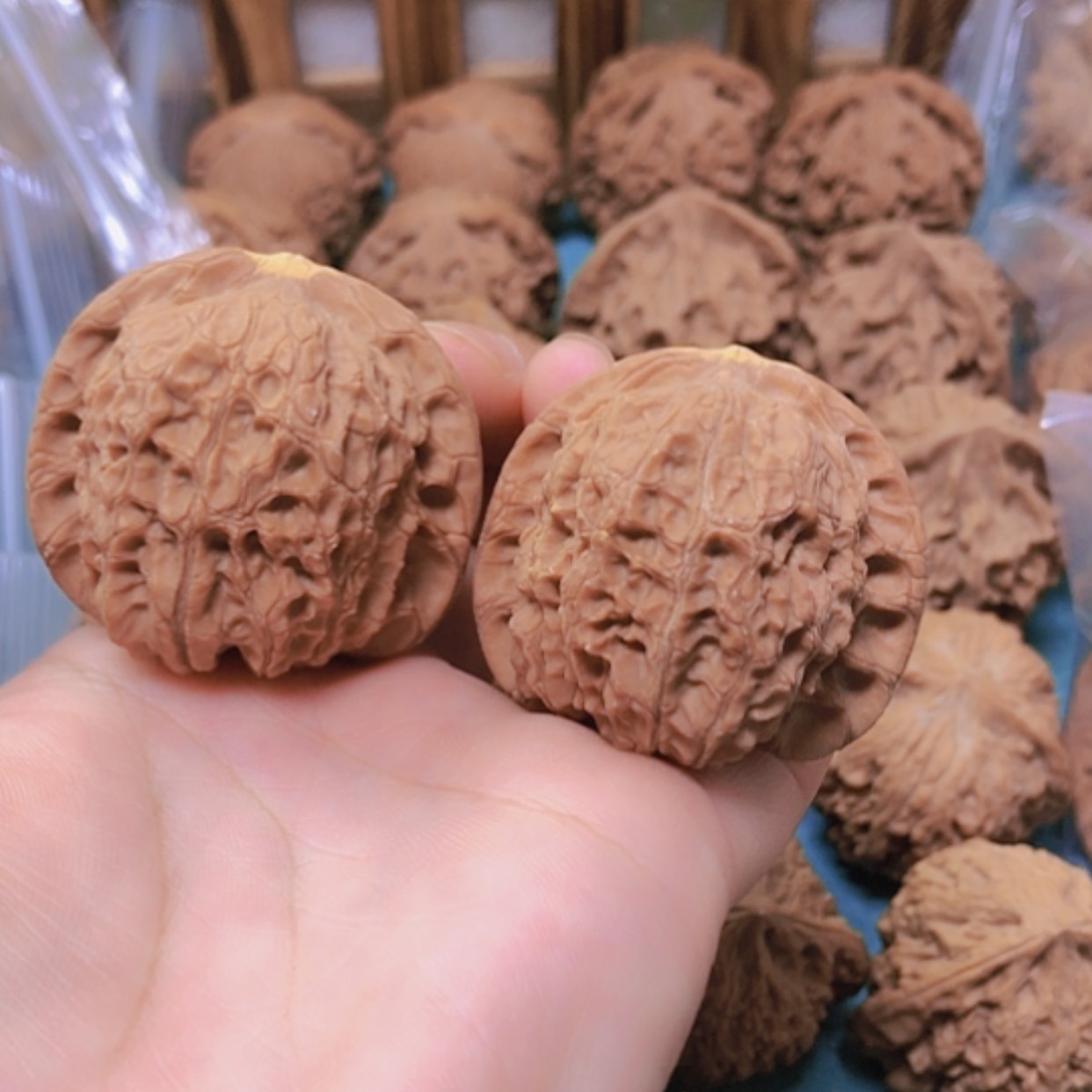 【闪购商品】摆件核桃41血麒麟黄尖