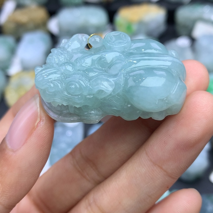 翡翠颈饰未镶嵌天然缅甸翡翠