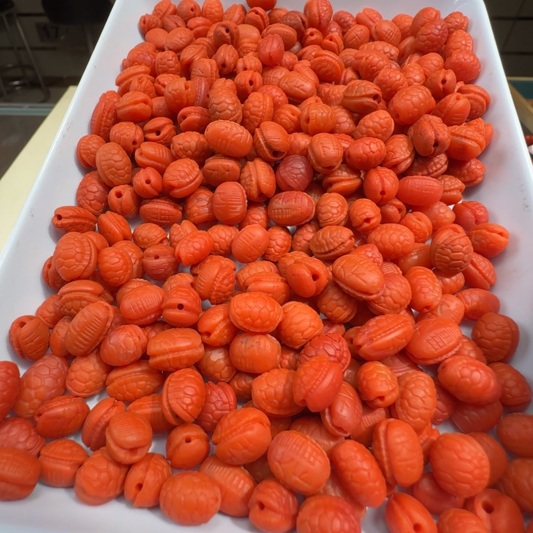 南红玛瑙未镶嵌配饰，多样性发货一个