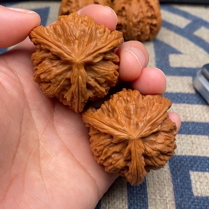 吊坠文玩核桃苏****司三棱