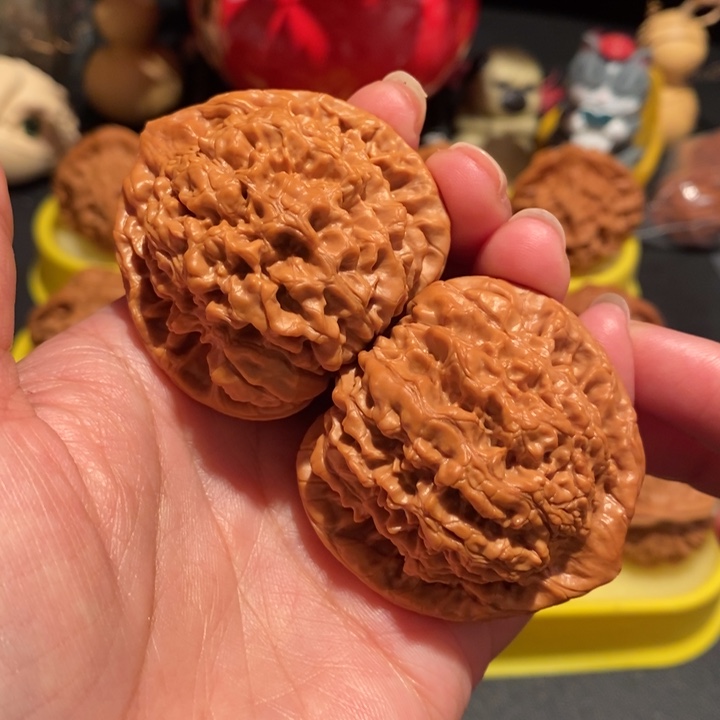 文玩核桃47.5尺官帽，