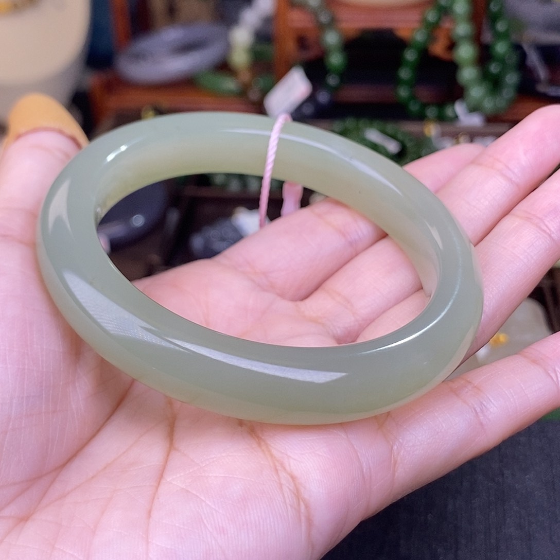 和田玉57.2 冰底晴水手镯天花板清货价未镶嵌南*白