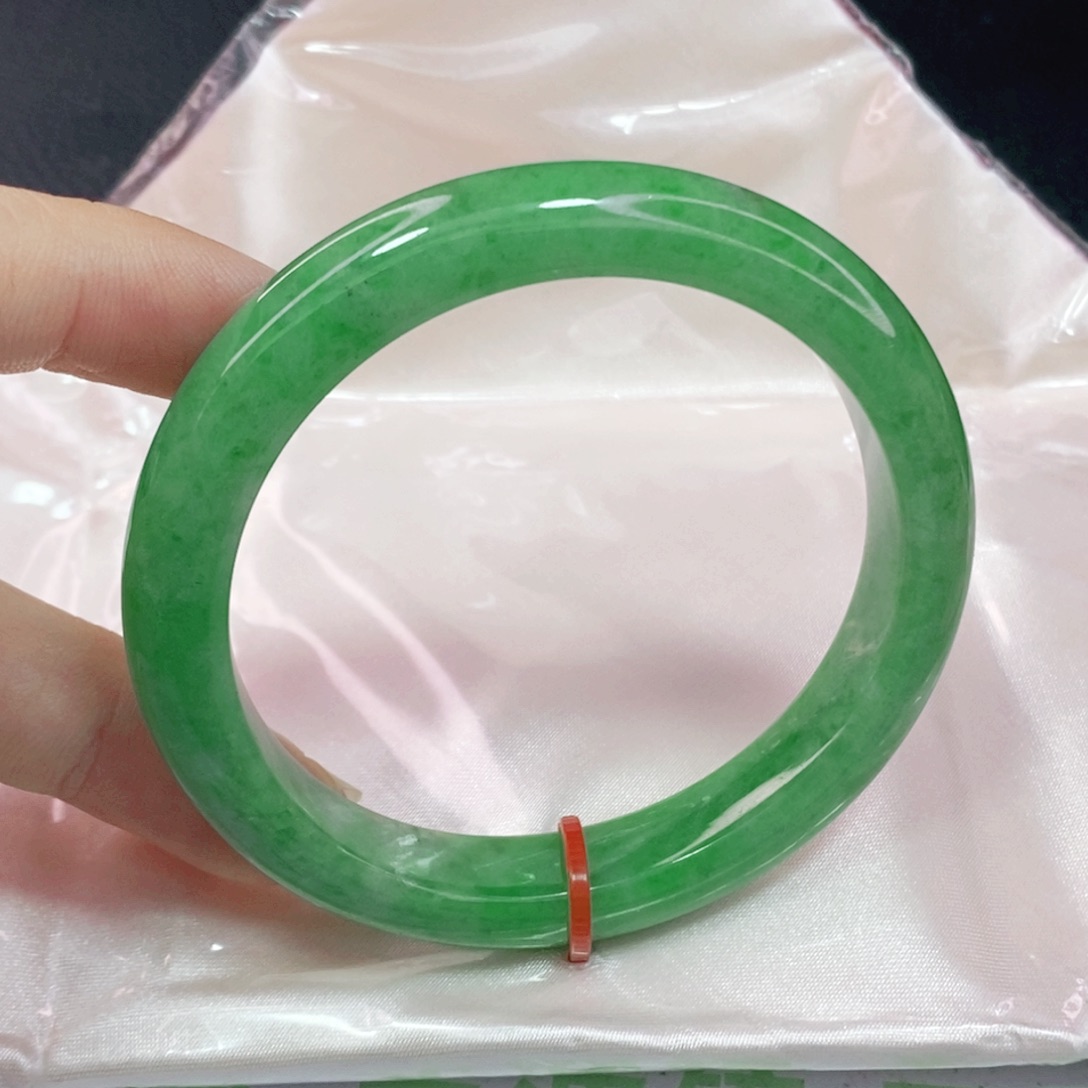 未镶嵌手镯翡翠55.6正圈