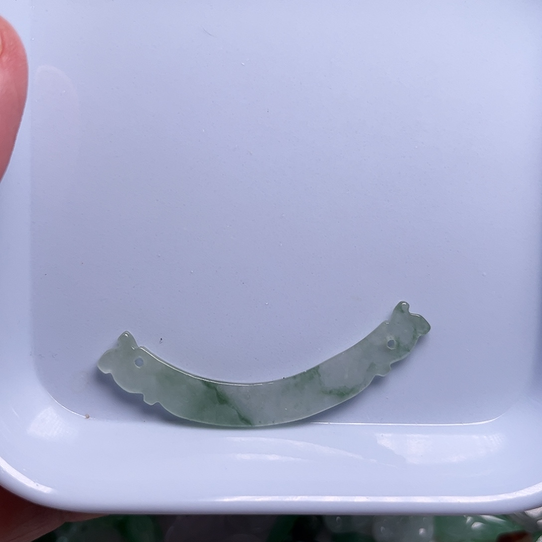颈饰未镶嵌翡翠天然翡翠
