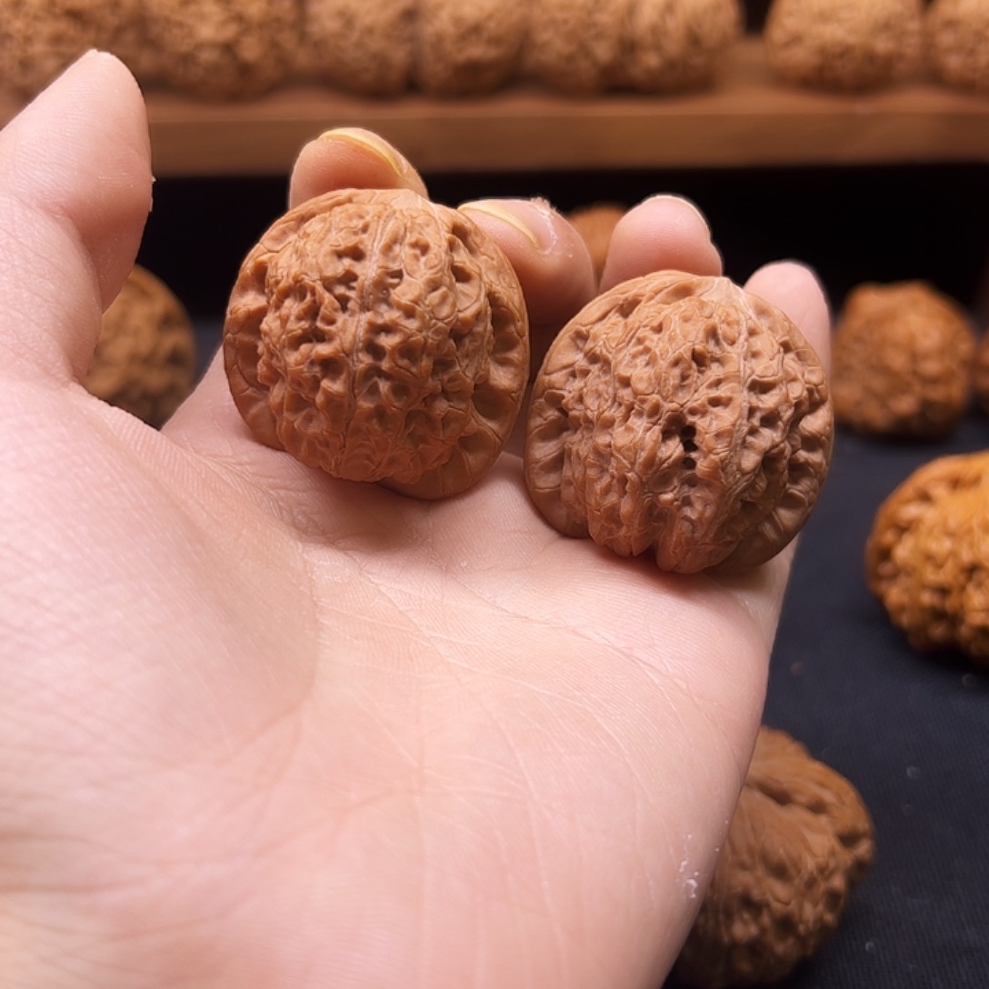 把件核桃血麒麟38全品