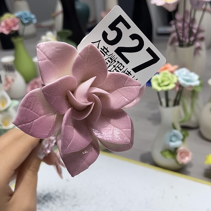 陶瓷纯手工捏花设计