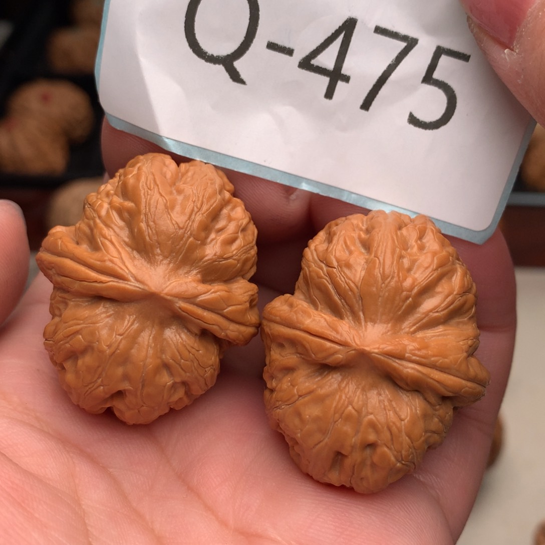 文玩核桃把件38元宝……..