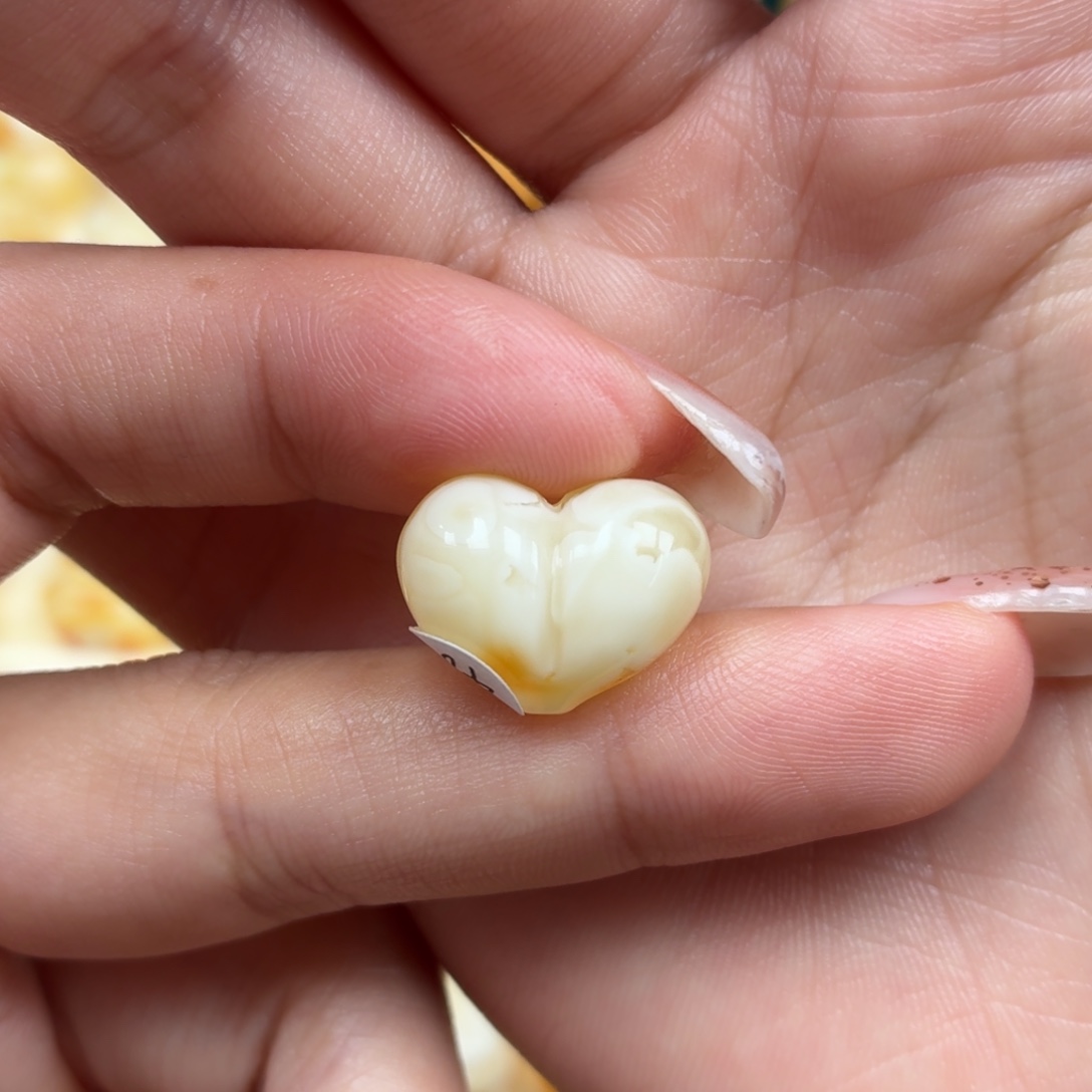 琥珀未镶嵌裸石蜜蜡