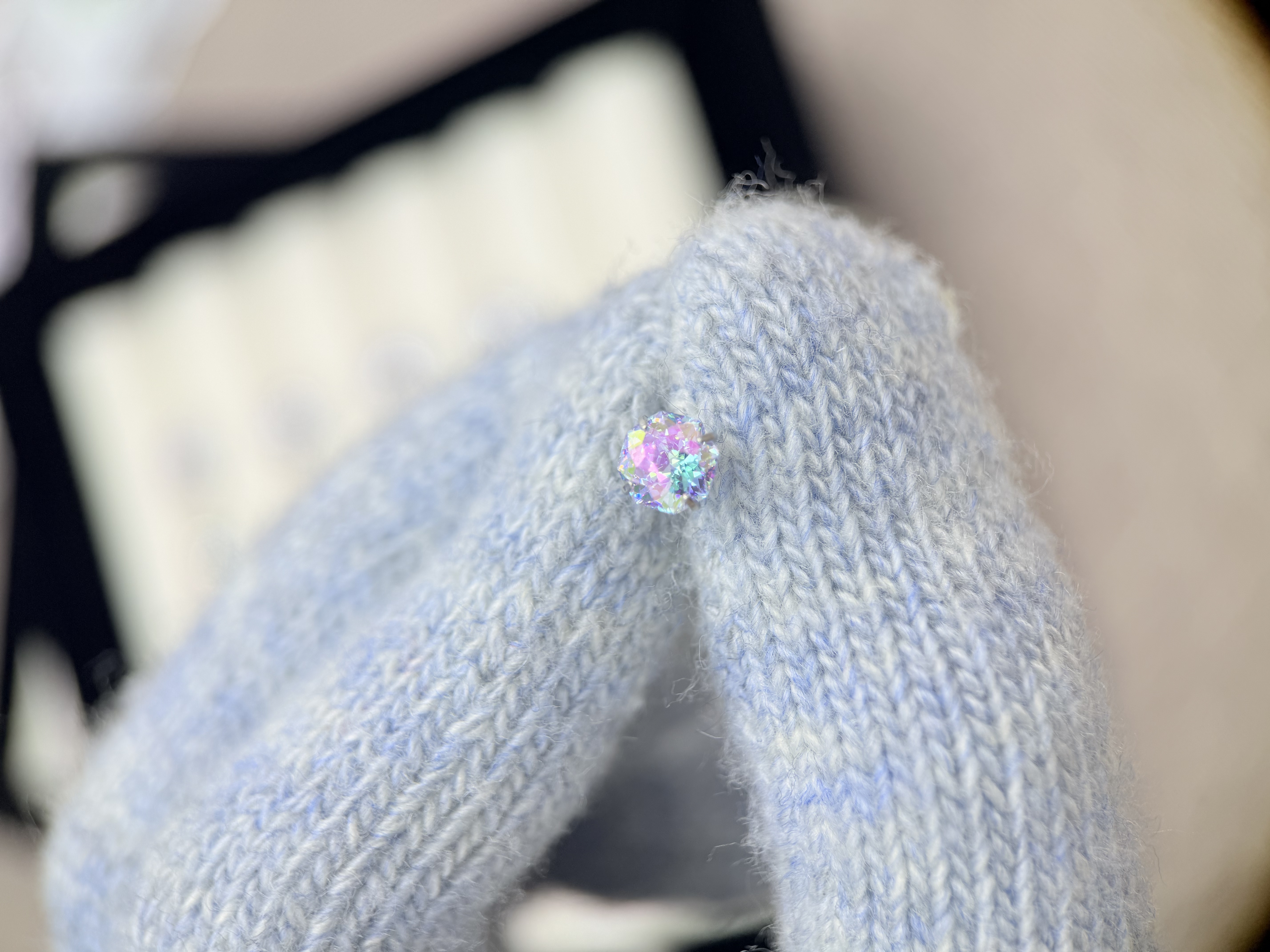 钛钢锆石耳饰 A578 镀彩手捧花锆石6mm耳骨钉耳钉